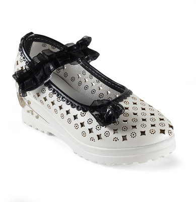 

KITTENS Girls Velcro Ballerinas(White