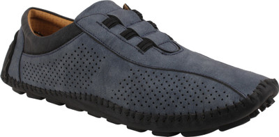 

MILES FOOTWEAR Men Synthetic Leather Slip-On Boat Shoe Casuals For Men(Blue