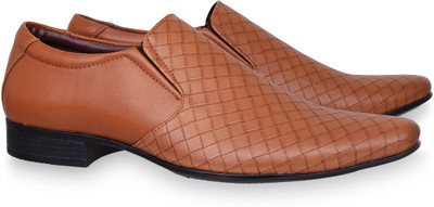Bata BLOOM Slip On For Men(Tan