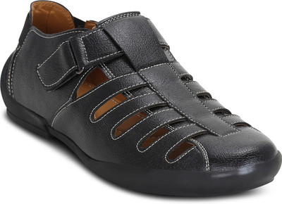 

Get Glamr Men Black Sandals