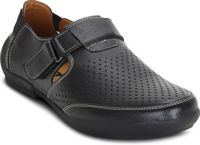 Get Glamr Men Black Sandals