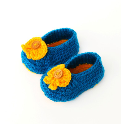 

Florense Crochet woolen baby booties for 0-6 month Booties(Toe to Heel Length - 9 cm Blue)