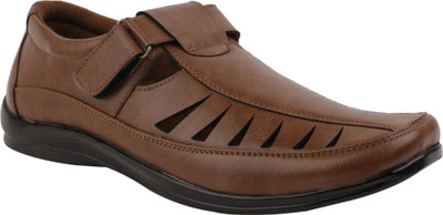 

MILES FOOTWEAR Men Brown Sandals
