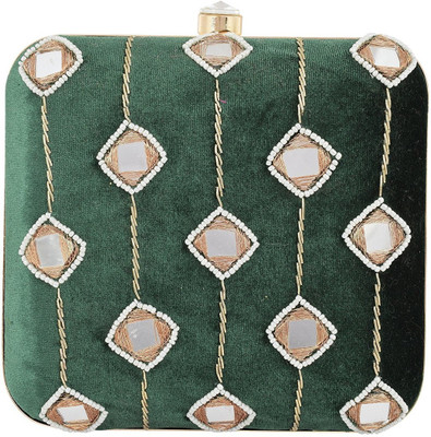 

TOOBA HANDICRAFT Casual Green Clutch