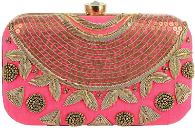 

TOOBA HANDICRAFT Casual Red Clutch