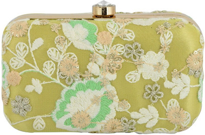

TOOBA HANDICRAFT Casual Green Clutch