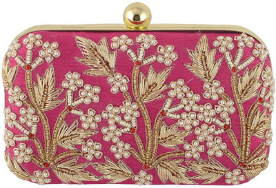 

TOOBA HANDICRAFT Casual Red Clutch