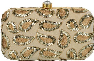 

TOOBA HANDICRAFT Casual Multicolor Clutch