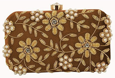 

TOOBA HANDICRAFT Casual Brown Clutch