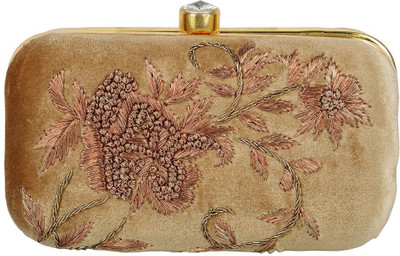 

TOOBA HANDICRAFT Casual Gold Clutch
