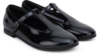 

Clarks Girls Strap Ballerinas(Black, Black pat