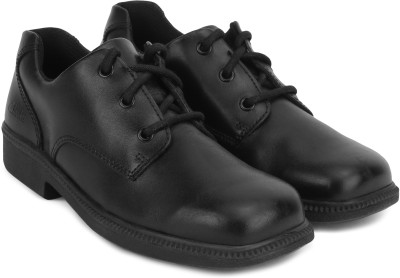 

Clarks Boys Lace Running Shoes(Black, Black leather