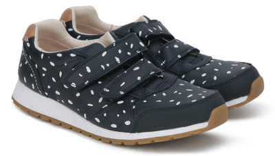 

Clarks Girls Velcro Running Shoes(Blue, Navy multi lea