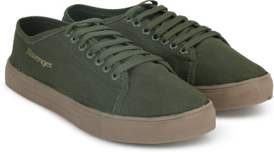 

Slazenger CLASSIC DR Canvas Shoes For Men(Green, Olive