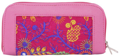 

Aliado Casual Pink Clutch