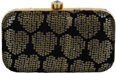 

Tooba Handicraft Casual Black Clutch