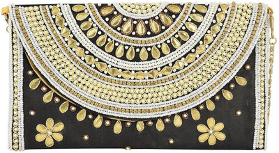 

Tooba Handicraft Casual Black Clutch