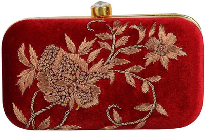 

Tooba Handicraft Casual Red Clutch