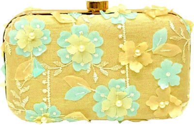 

Tooba Handicraft Casual Multicolor Clutch
