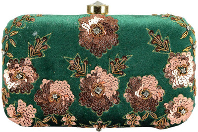 

Tooba Handicraft Casual Green Clutch