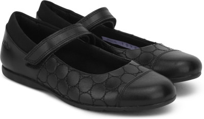

Clarks Girls Velcro Ballerinas(Black, Black leather