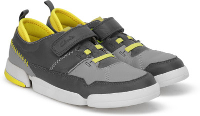 

Clarks Boys Velcro Running Shoes(Grey, Grey combi