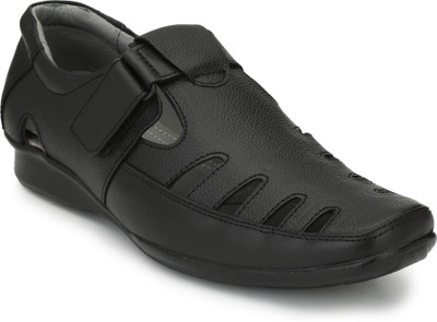 

Cresta Men Black Sandals