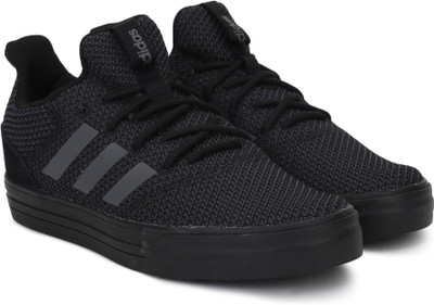 

ADIDAS ORIGINALS Casuals For Men(Black, Cblack/grefiv/carbon