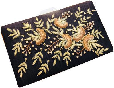 

Craftbazaar Party Black Clutch