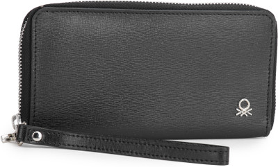 

United Colors of Benetton Casual Black Clutch