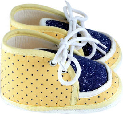 

Instabuyz Boys & Girls Lace Casual Boots(Multicolor, Yellow