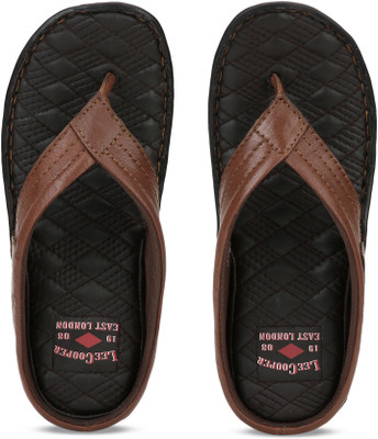 

Lee Cooper Flip Flops, Tan