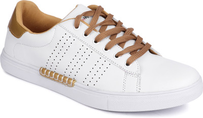 

LAWMAN PG3 Sneakers For Men(White, White & gold