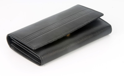 

UMDA Casual Black Clutch