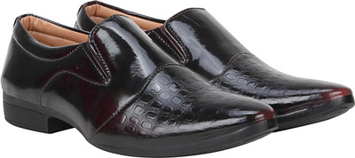 

Kraasa Official Slip On For Men(Black, Wine
