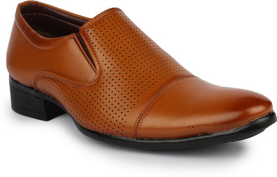 

Shoelover Slip On For Men(Brown, Tan