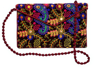 

Unique Fashion Women Casual, Formal, Evening/Party Maroon Velvet Sling Bag