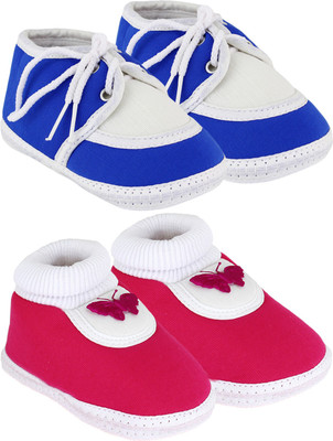 

Neska Moda 0 To 12 Month Set Of 2 Baby Booties(Toe to Heel Length - 12 cm Pink, Blue), Blue;pink