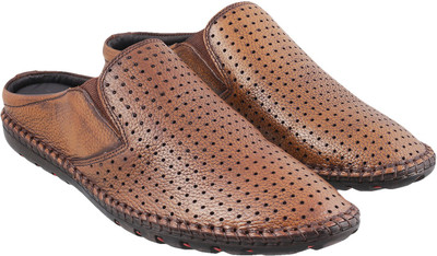 

Mochi Men 23,Tan Sandals