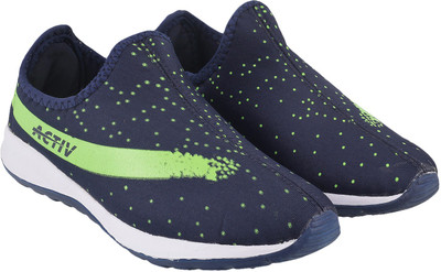 

Walkway Trendy Walking Shoes For Men(Navy, 81;black/gren