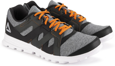 

REEBOK ELECTRO RUN XTREME Running Shoe For Men(Black, Grey, Dust/blk/gravel/nacho