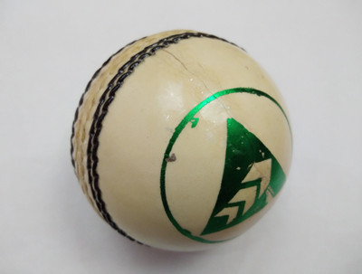 

Infaspo Bounce Play ( 4 Piece ) Cricket Leather Ball(Pack of 1, Red), White
