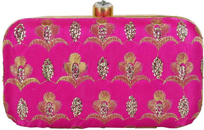 

Tooba Handicraft Casual Multicolor Clutch