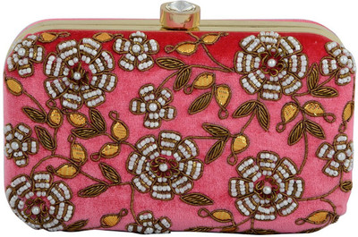 

Tooba Handicraft Casual Pink Clutch