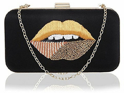 

Tooba Handicraft Casual Black Clutch