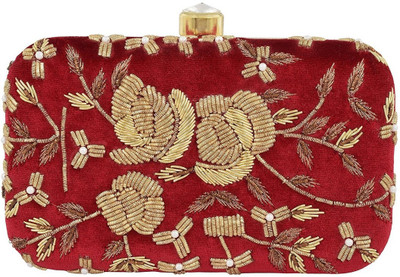 

Tooba Handicraft Casual Red Clutch