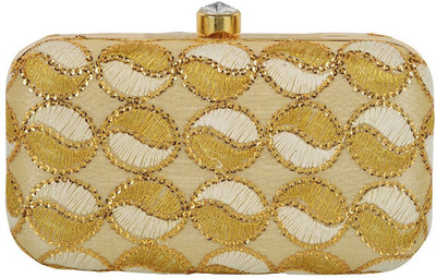 

Tooba Handicraft Casual Multicolor Clutch