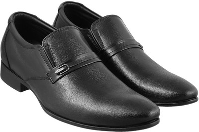 

Metro Trendy Slip On For Men(Black, 11;black