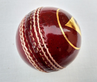 

Infaspo York play ( 4 piece ) Cricket Leather Ball(Pack of 1, Red)