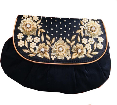 

Craftbazaar Party Black Clutch